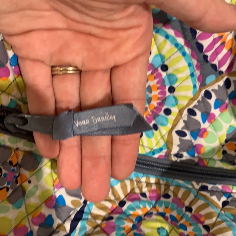 ‼️FIRM‼️ NWT vera bradley xl travel duffel sunny medallion - Picture 7 of 10